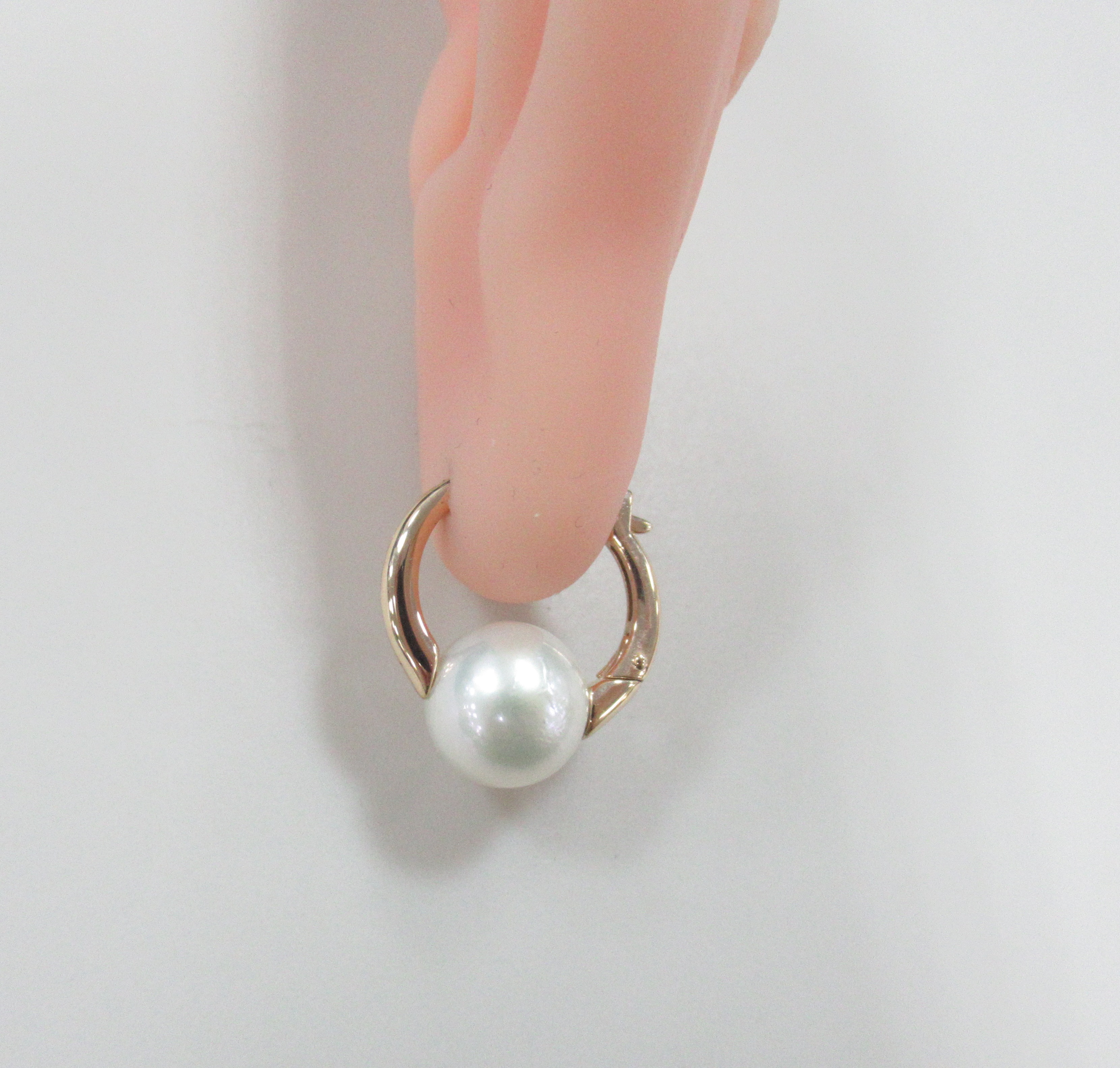 Серьги из золота с жемчугом